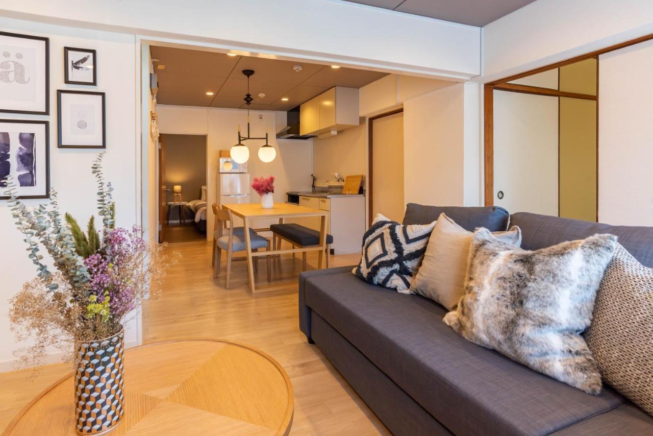 Bijou Suites Pieces Osaka Buitenkant foto
